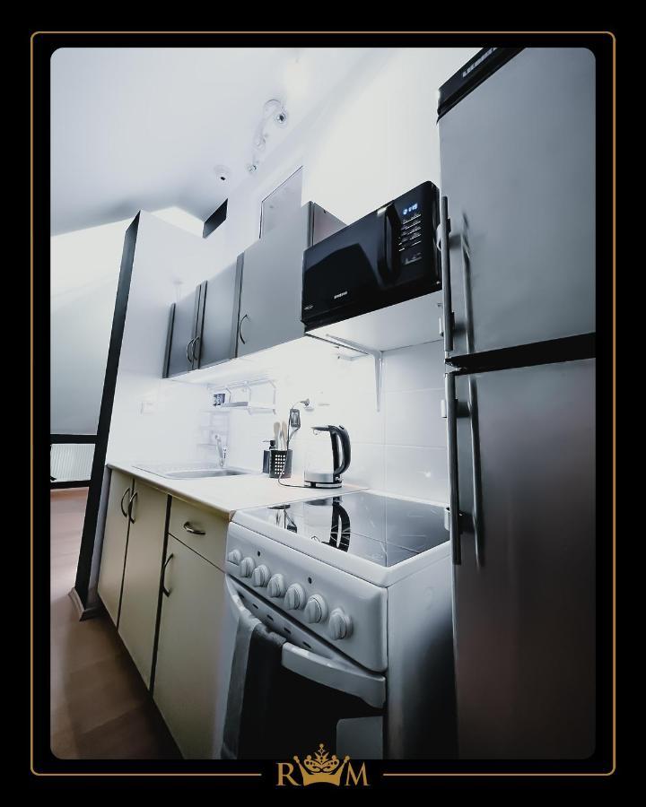 Rm Luxury Apartment In Prague • 6 People • Free Parking • Pets ภายนอก รูปภาพ