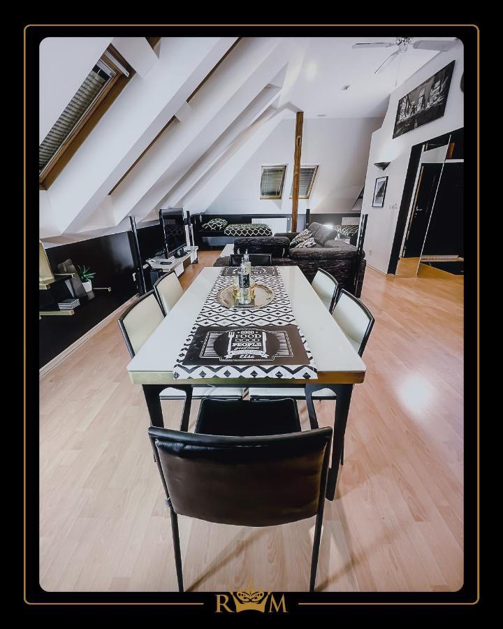 Rm Luxury Apartment In Prague • 6 People • Free Parking • Pets ภายนอก รูปภาพ