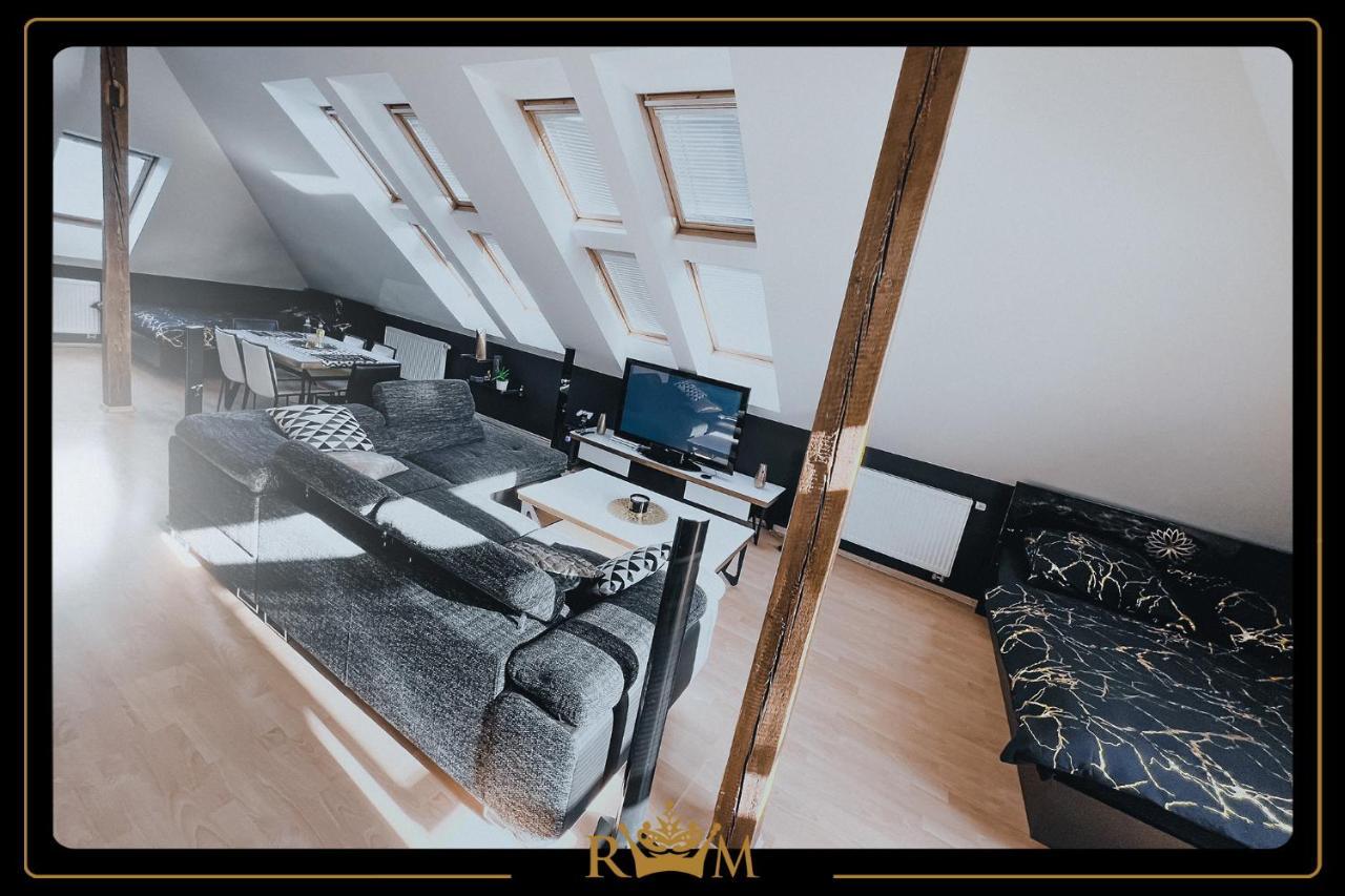 Rm Luxury Apartment In Prague • 6 People • Free Parking • Pets ภายนอก รูปภาพ