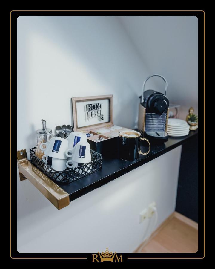 Rm Luxury Apartment In Prague • 6 People • Free Parking • Pets ภายนอก รูปภาพ